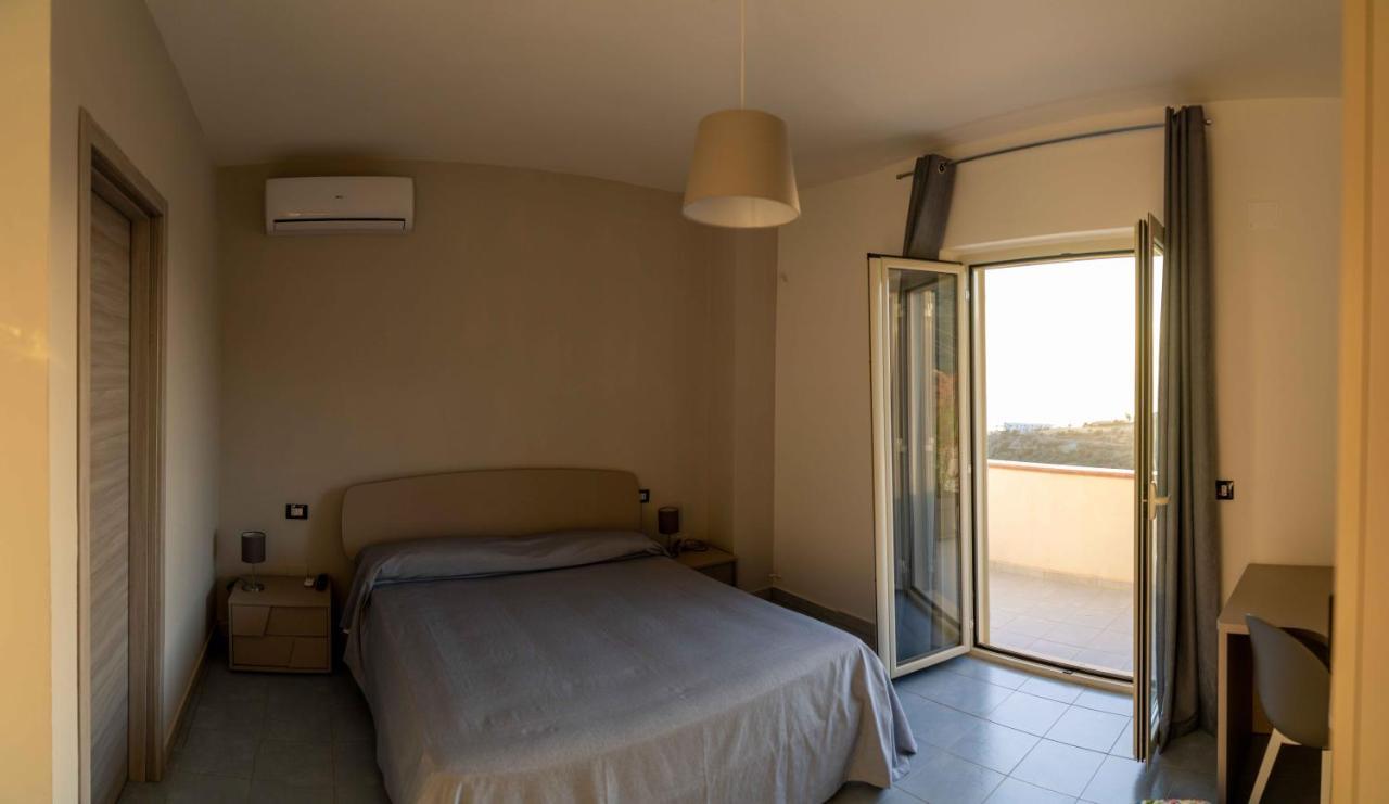 Relais Villa Bonifacio Diamante Bagian luar foto