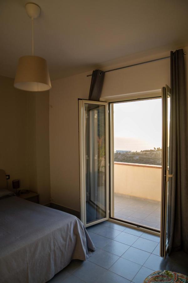 Relais Villa Bonifacio Diamante Bagian luar foto